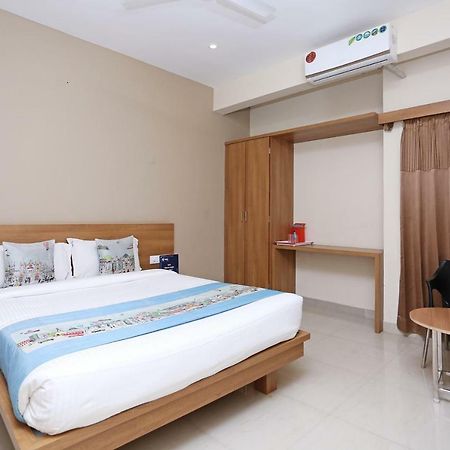 Oyo 6447 Samasth Rooms And Suites 마이소르 외부 사진
